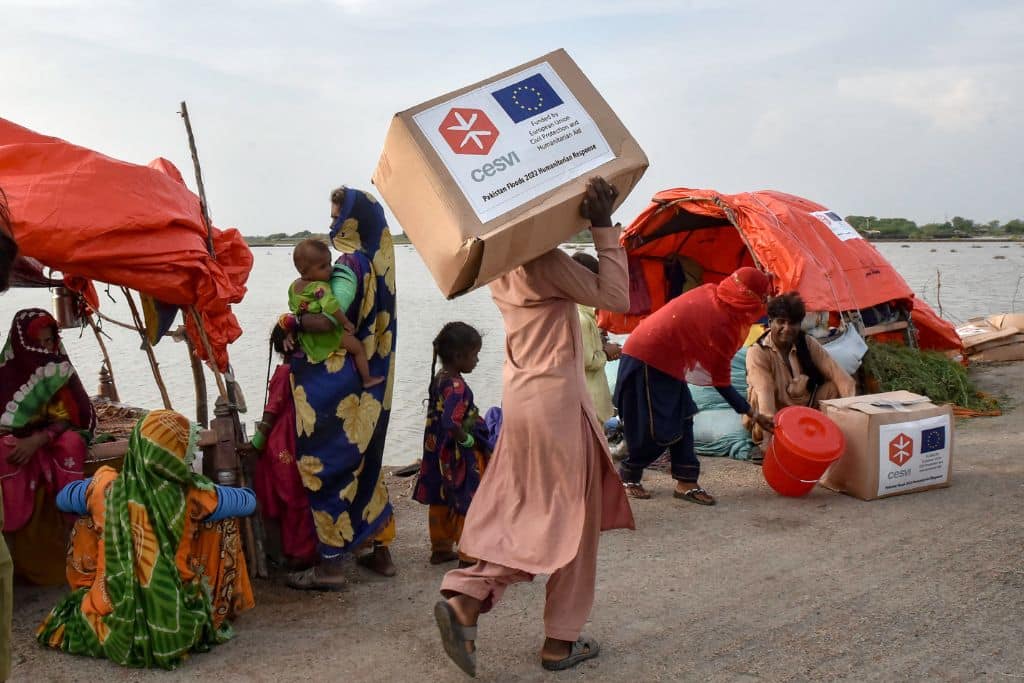 Pakistan floods 2022; humanitarian aid arrives in Pakistan