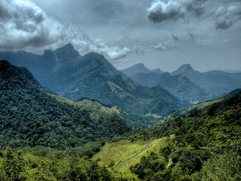 The Knuckles Mountain Range is a UNESCO World Natural Heritage Site (photograph courtesy of Amazing Sri Lanka).