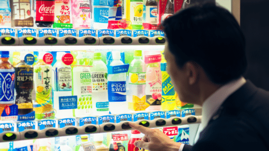 Japanese Drinks Shift Towards Aluminium Cans, Replacing Plastic Bottles